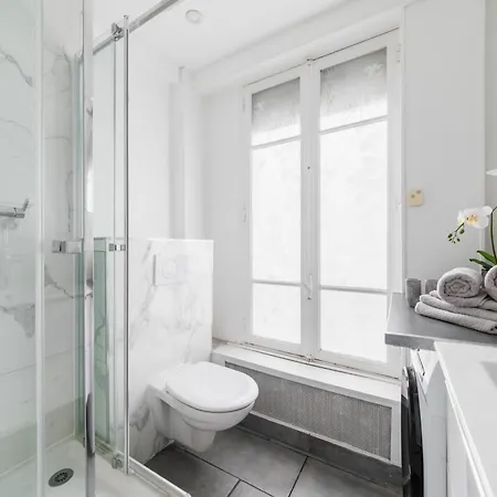 Imhost 6 - Charming Appartement Batignolles Paris Exterior photo